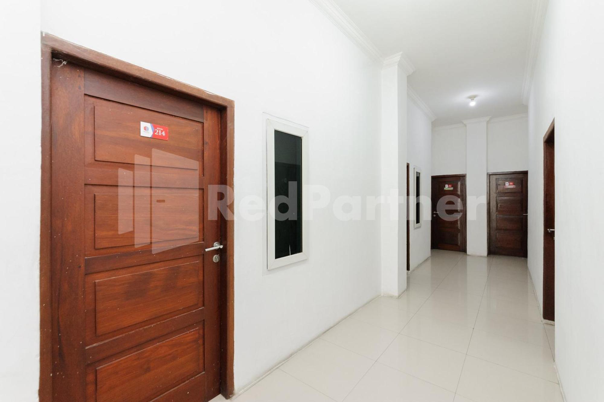 Reddoorz At Wisma Nabila Syariah Near Masjid Raya Baiturrahman Banda Aceh Extérieur photo