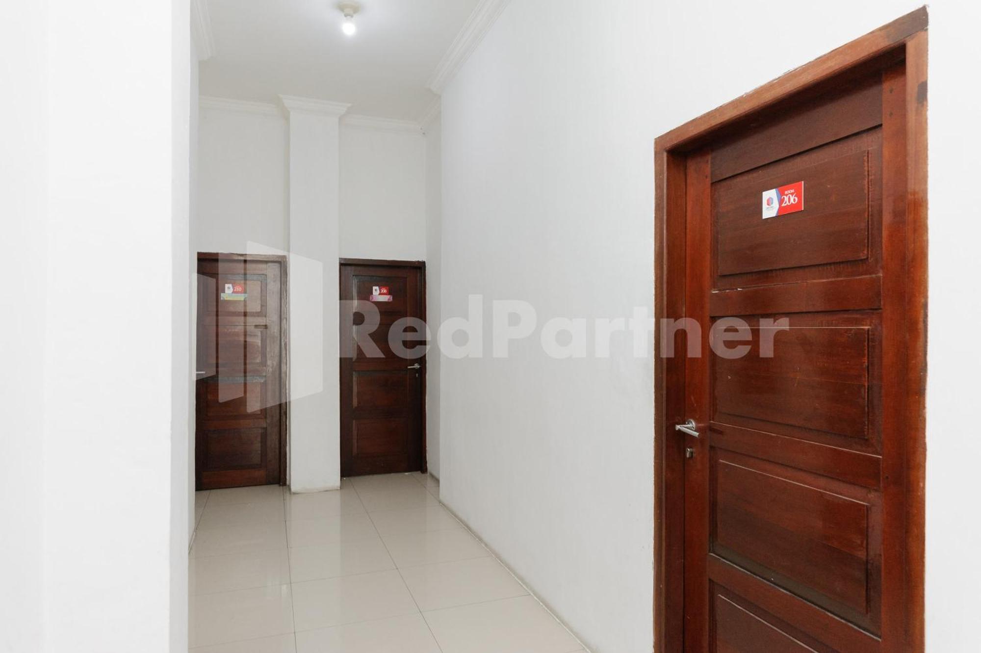 Reddoorz At Wisma Nabila Syariah Near Masjid Raya Baiturrahman Banda Aceh Extérieur photo